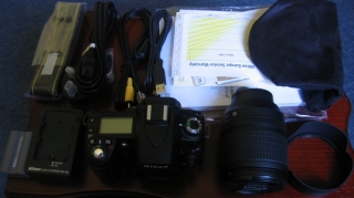 F/s : Brand New Nikon D300 12MP DSLR Camera with lens